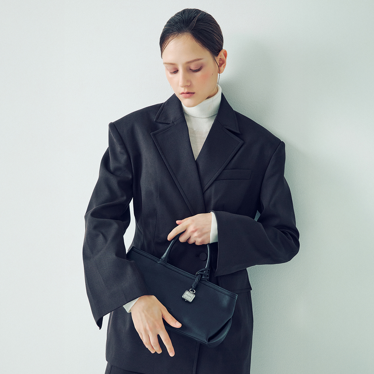 루이까또즈 끌로델 토트백 HT3FM36BL