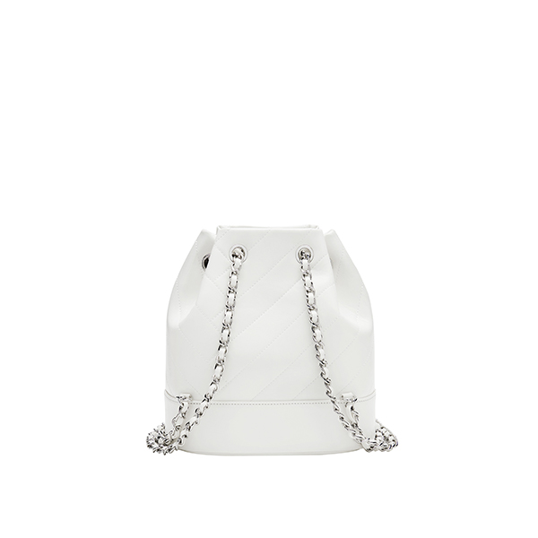 [EXCLUSIVE] 루이까또즈 까눌레 버킷 체인백팩 HR3SD71WH>