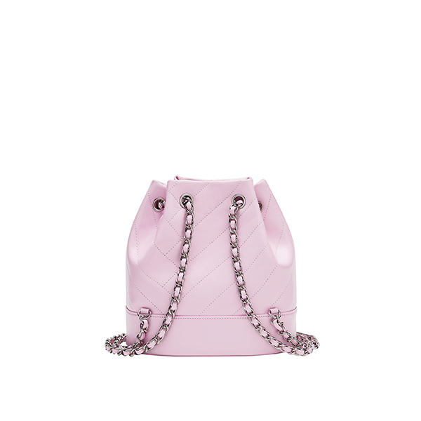 [EXCLUSIVE] 루이까또즈 까눌레 버킷 체인백팩 HR3SD72PI>