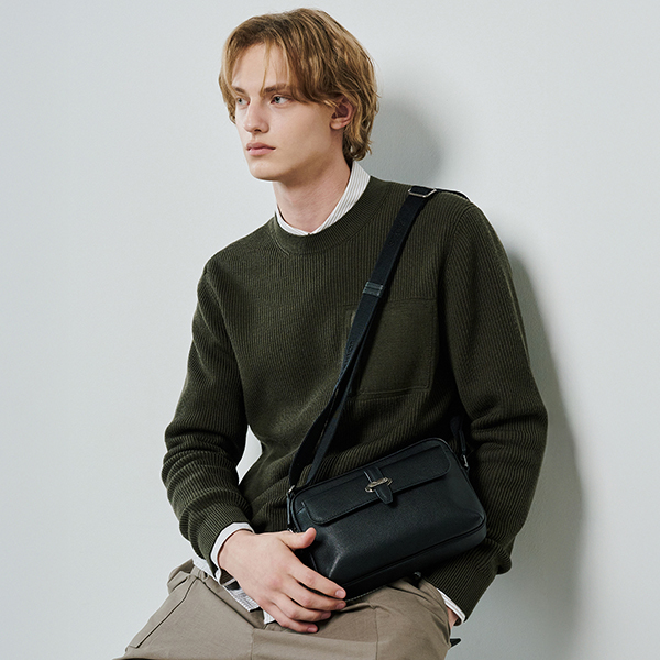 루이까또즈 뉴 헤리티지 크로스백 MT3FM03BL>